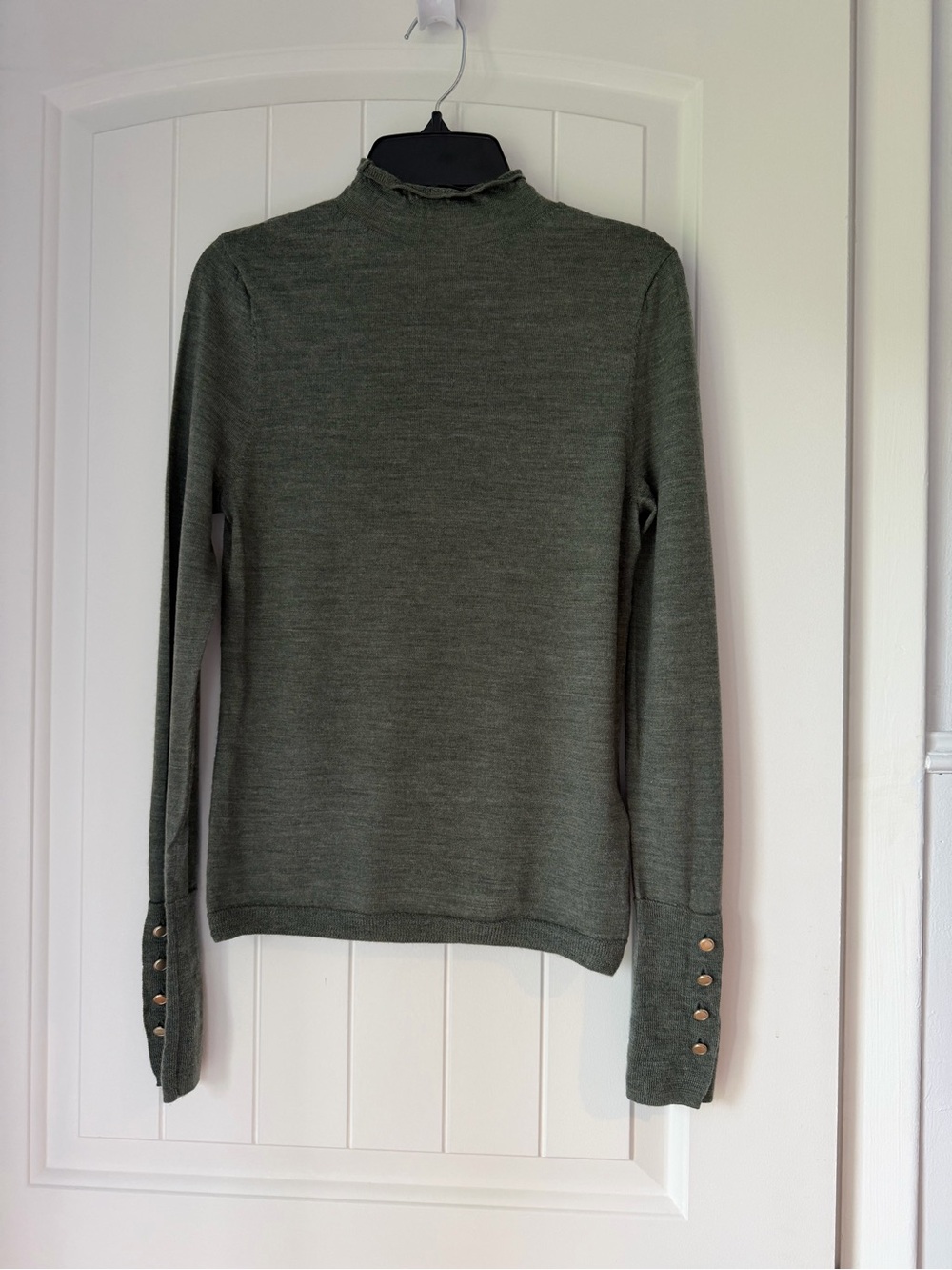 Abercrombie & Fitch 100% Merino Wool Mock Neck Button Cuff Sweater S